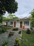 Hostal Rojoyale Hotels near Reserva Natural El Paraiso