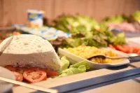 突尼斯市中心飯店 - 早餐