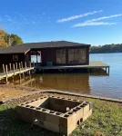Charming Boathouse studio in beautiful Benton, LA with AC!
