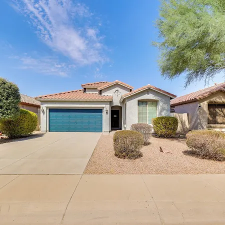 Near Parks & Golf: Maricopa Home w/ Covered Patio!