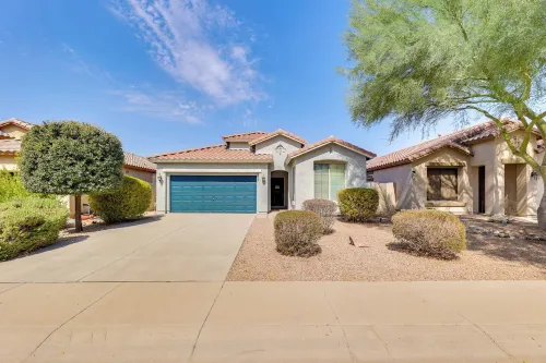 Near Parks & Golf: Maricopa Home w/ Covered Patio! - 3 stjerner
