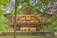 Deck and Fire Pit Lakefront Hideaway in Scranton! - 3-Star