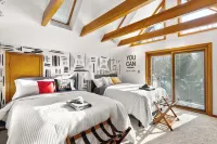 Peaceful A-Frame w/ Hot Tub, Game Room & Loft – Near Dining, Shopping & YSU