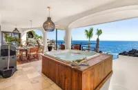 BEACH FRONT Elegance at Casa Bruma: Cabo's Escape with Jacuzzi