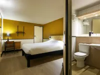 Greet Hotel Villeneuve La Garenne Hotel di Villeneuve-la-Garenne
