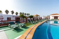 Bungalows Castillo Club Lake Các khách sạn ở Maxorata
