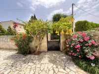 Villa LEMON TREE- Private Pool- Car not necessary