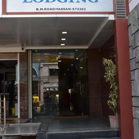 Hotel Abhiruchi Lodging
