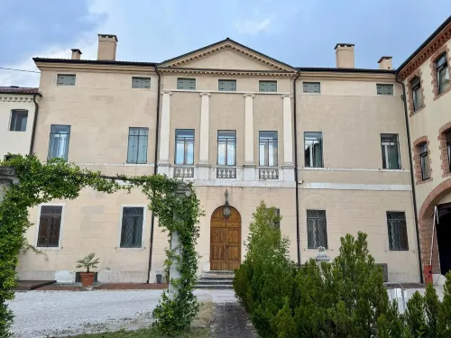 Palazzo Zironda Các khách sạn ở Schio