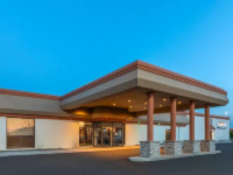 Baymont by Wyndham Jamestown Conference Center & Water Park Hotels in Jamestown