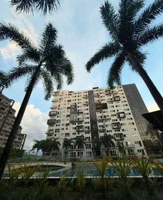 Your Perfect Staycation at Monteluce Hotel in zona Adventist University of the Philippines Academy