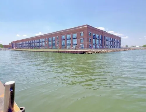 Sparkling clean, family friendly condo right on the water! Cedar Point View!