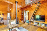 Bisbee Vacation Rental w/ Mountain Views & Sunroom - balcony