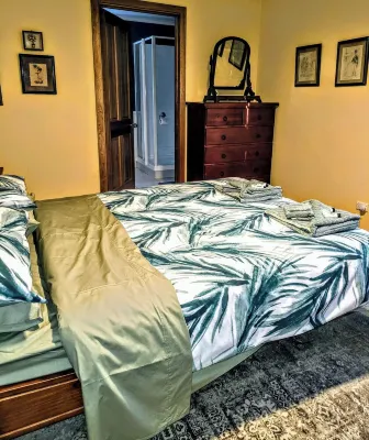 BayView Apartment come and relax on a rural property not far from the beach Hotels near BIG4 Port Elliot Holiday Park