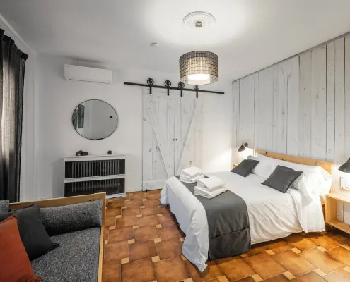 Oteses11 Amplitud-confort-tranquilidad en el Centro de Baeza. Parking Privado Hotels in Baeza