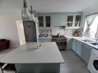 Cosy apartment by the ocean, located in a family friendly town.