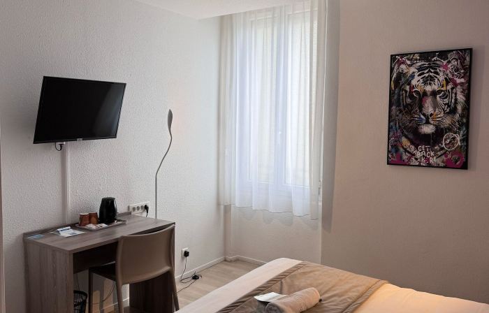 Brit Hotel Confort Nevers Centre Gare