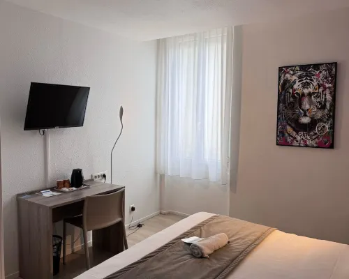 Brit Hotel Confort Nevers Centre Gare Hotéis em Nevers