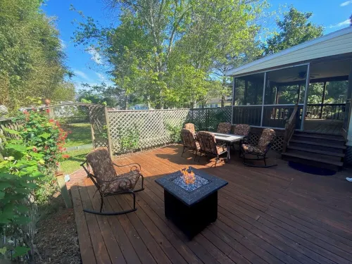 Fabulous 3 Bedroom House. Peaceful, Relaxing Sunnywood Retreat in Chincoteague.