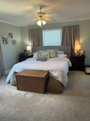 Charming 3-bedroom condo in phenomenal Alexander City. Great View of Lake Martin