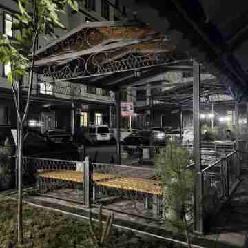 MonoNest Flat Yakkasaroy 1-bedroom apartment with WiFi, AC in amazing Tashkent Others