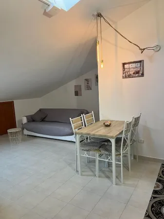 Apartment located a few minutes' drive from downtown, harbor and southern waterfront Отели рядом с достопримечательностью «Spiaggia libera Termoli»