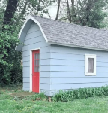 Charming 3-bedroom house near downtown Marshfield