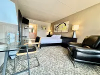 Downtown CF Studio - Free Gated Parking! 521