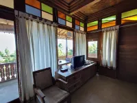 Wooden Javanese Villa Yogyakarta - balcón