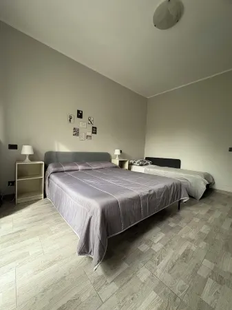 Il Borgo Antico:View on Reggia di Venaria Reale Nice apartment with view Отели в г. Venaria Reale