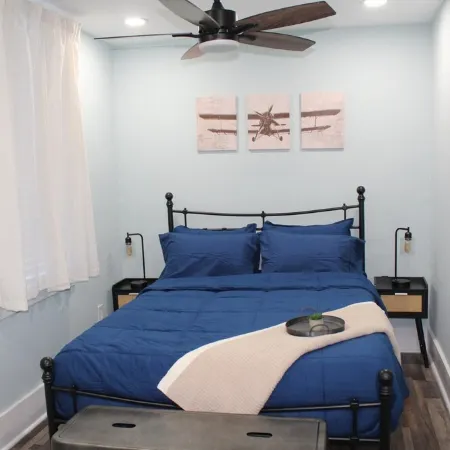Stylish & Spacious Newark Retreat - Perfect for City Getaways!