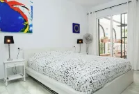 Sunny Escape with beautiful sea view