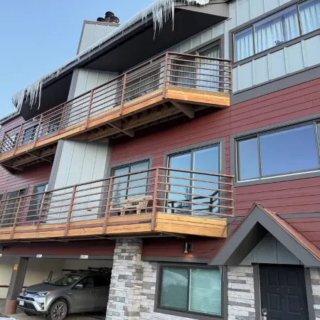 Mountain Views, Adjacent to White River National Forest, Renovated Ski Condo