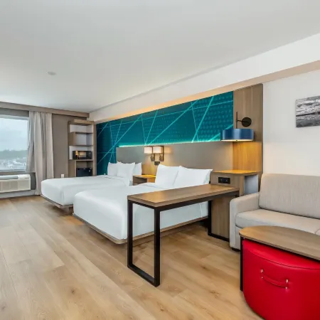 Comfort Inn & Suites Hotels in Cochrane District