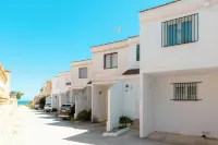 Las Piñas Vacation House - Beach - Terrace - Parking - by Primestay Hotels in Benicarlo