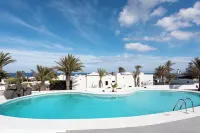 Villa Blanca, Fkk-apartment Nr. 2 in Charco del Palo mit Schwimmbad, Meernähe
