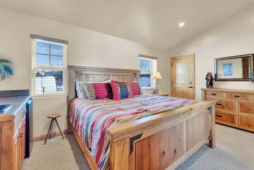 Mountain Paradise: Townhome Living at the Crossroads of Ski and Golf-Sleeps 10+ Hotels in Wolf Creek