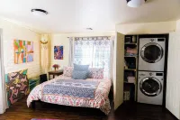 Local Artists Bohemian Loft - Condos