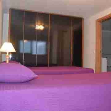 2-Bedroom House with Garden, Next to Vilamoura Marina Rooms