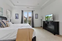 3Br Charming Irvine Gem｜Private Patio｜Workspace｜Pet-Friendly｜Garage Access #110