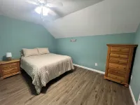 LAKE LIFE !!!Charming 3-bedroom cottage with dock and boat ramp on Weiss Lake