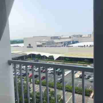 Cozy 1 bedroom by the mall with Netflix Others