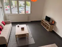 Spacious 3-bedroom duplex, Netflix, telecommuting