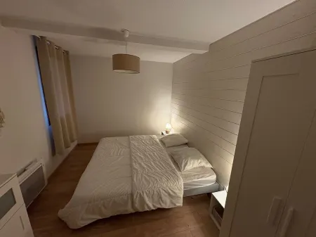 Charming Apartment Facing the Mountains - Close to the Town Center