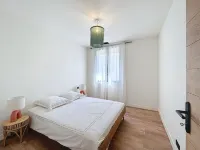 Village house in Provence with swimming pool and private terrace Hotels in Eyragues