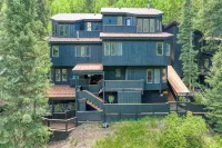 Avantstay의 Manitou Riverhouse 115 Spacious Condo in the Centre of Telluride는 아반트스테이의 매니토 리버하우스 115 넓은 콘도 텔루라이드 중심지로 번역됩니다. Mountain Tails 주변 호텔