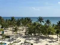 3-bedroom, beachfront, duplex penthouse, jacuzzi