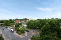 2-bedroom flat - Central location - Executive living