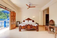 Mayflower Beach Resort