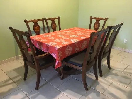 Quiant, quiet apartment near to the beach, and shopping with FREE bicycles